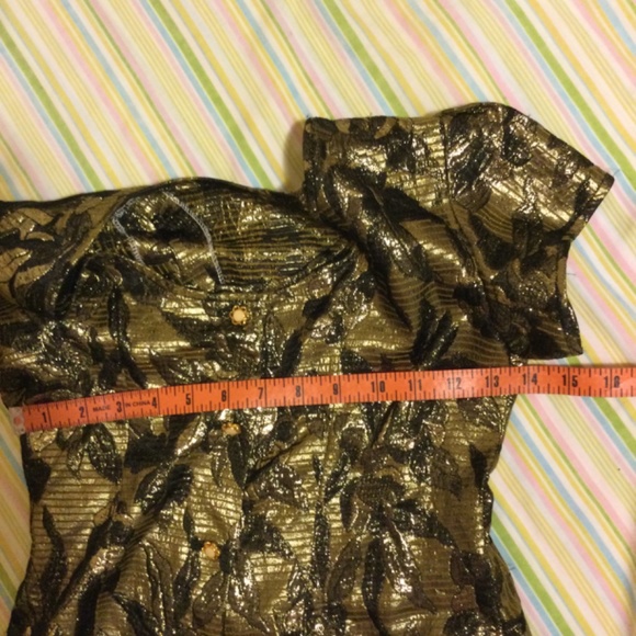 Beautiful Gold and Black Skirt Set - Picture 4 of 14